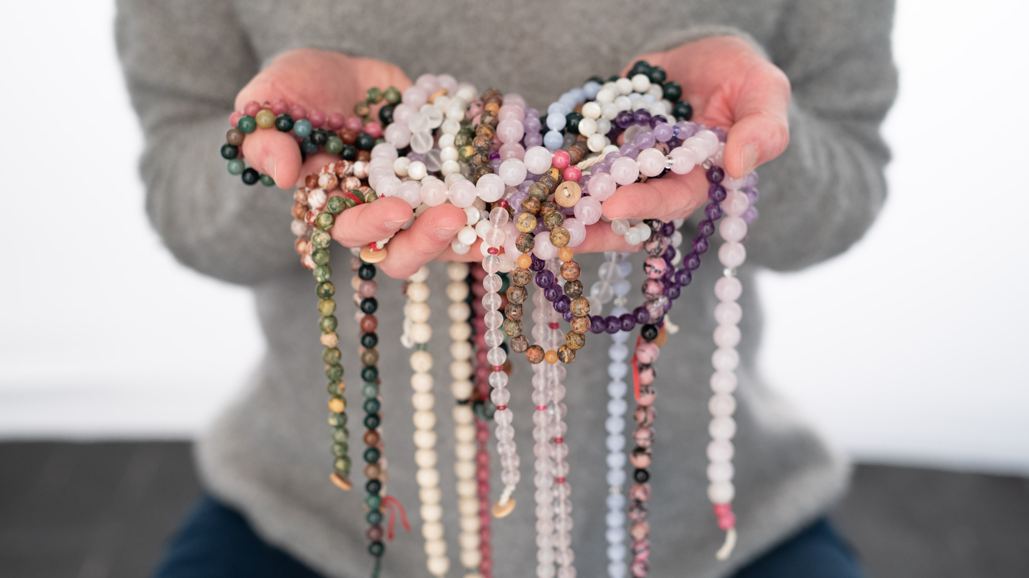 How Gemstone Therapy Supports Physical Healing